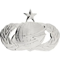 New ❤️ Ira Green, Inc Air Force Senior Manpower Personnel Badge, Mirror Finish, Pin-On, Mid-Size 😍